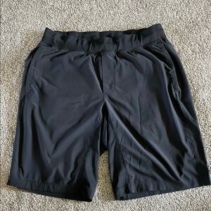 Lululemon THE 9’ liner less shorts